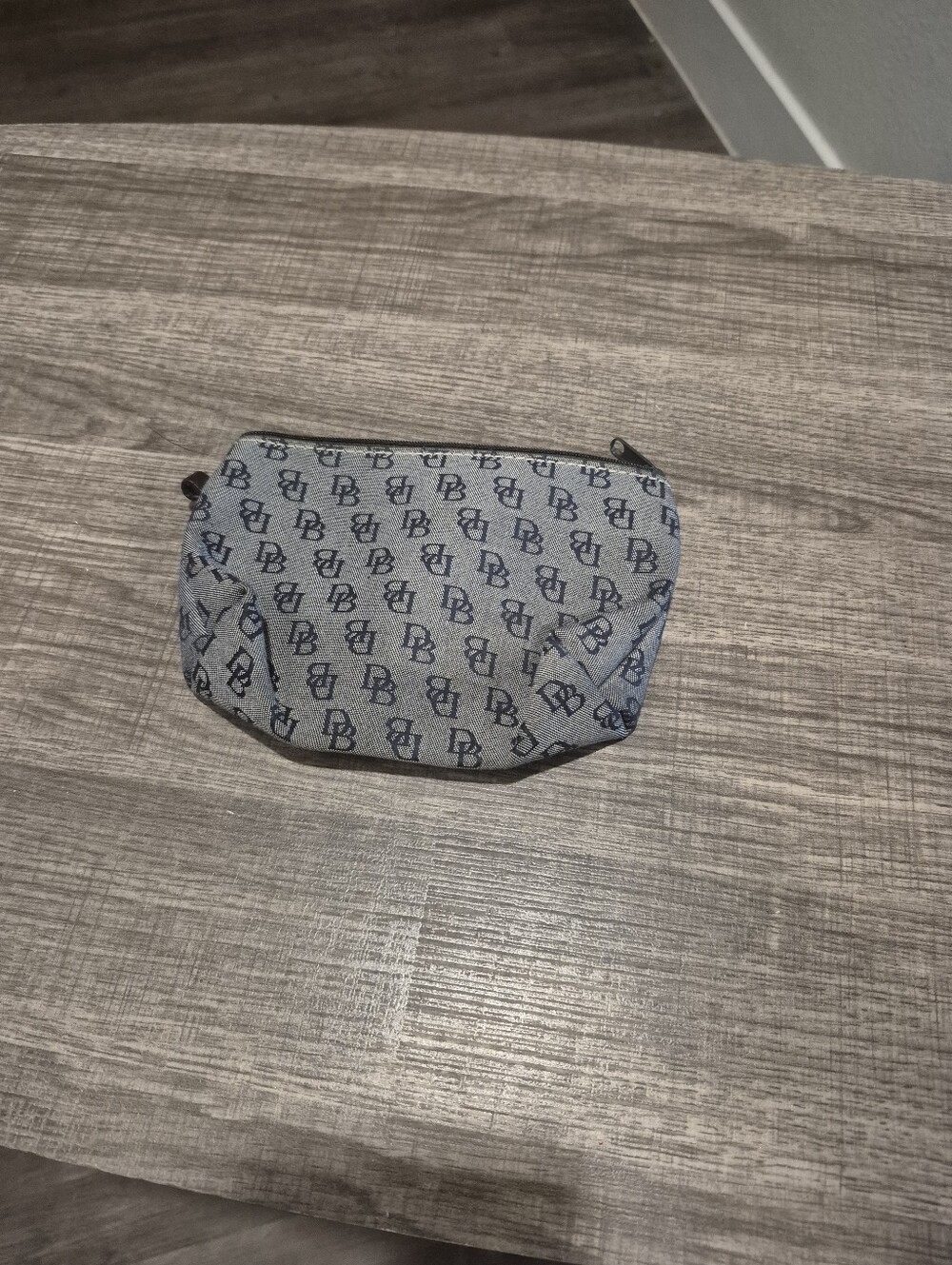 Dooney & Bourke Signature DB Monogram Cosmetic Pouch Gray Black Vintage Y2K